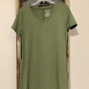 Green th shirt dress with pockets